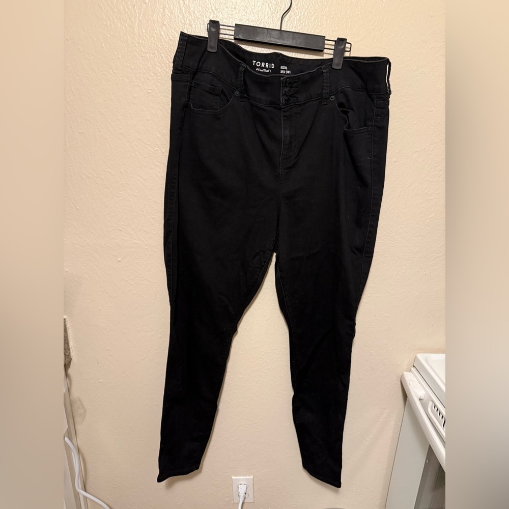 Torrid Women's Classic Black Skinny Jeans